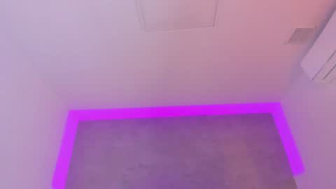 Snapshot of kaliopeh chatting on 01-23-25, 03:32 Carolina   online show from 01-23-25, 03:32