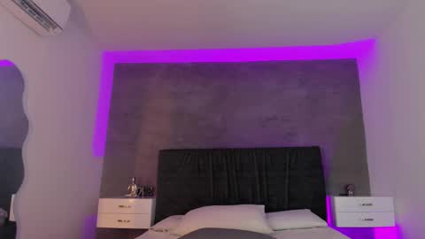 Snapshot of kaliopeh chatting on 03-10-25, 04:35 Carolina   online show from 03-10-25, 04:35