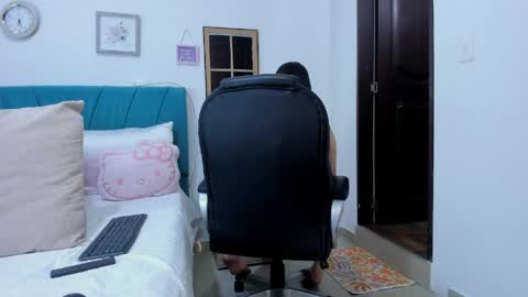 Kamilalopez online show from 04-26-26, 08:28