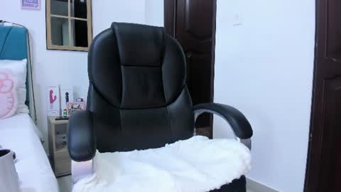Kamilalopez online show from 06-12-26, 11:25
