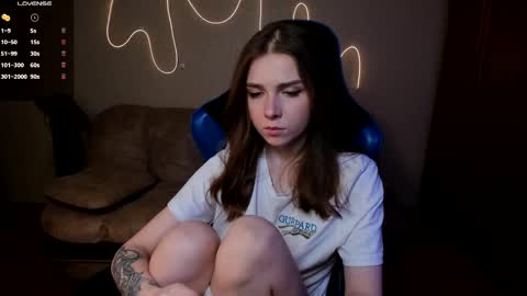 Snapshot of kami_mur chatting on 03-06-25, 06:26 Kami mur online show from 03-06-25, 06:26