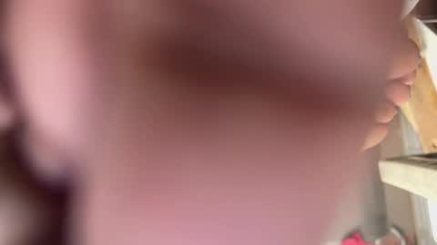 kamikazeozzy_juicylucee online show from 05-14-26, 09:27