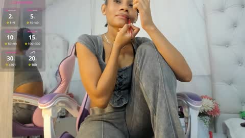 Snapshot of kamila_arias chatting on 01-04-25, 07:02 online show from 01-04-25, 07:02