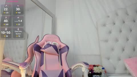 Snapshot of kamila_arias chatting on 01-06-25, 12:24 online show from 01-06-25, 12:24