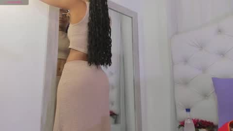 Snapshot of kamila_arias chatting on 11-04-25, 02:16 online show from 11-04-25, 02:16