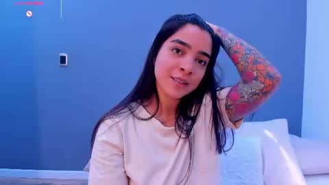 Snapshot of kamilabetancourt chatting on 06-12-26, 01:54 Kamila Betancourt online show from 06-12-26, 01:54