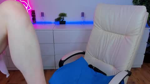 kamilahot25 online show from 01-25-25, 06:34