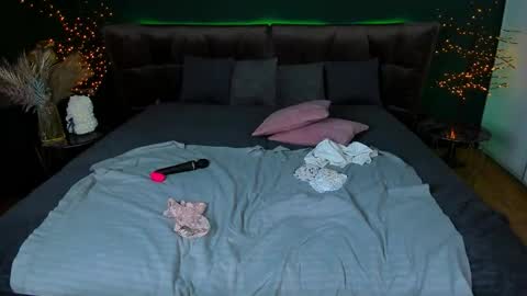 kamilahot25 online show from 10-24-25, 05:37