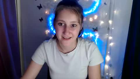 kamilla_love_ online show from 09-10-25, 11:54