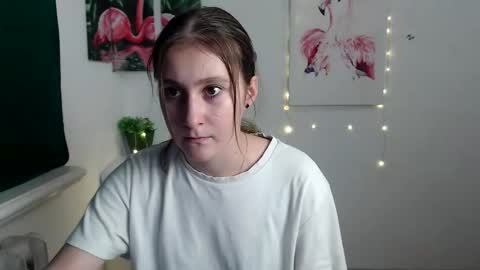 kamilla_love_ online show from 10-09-25, 12:58