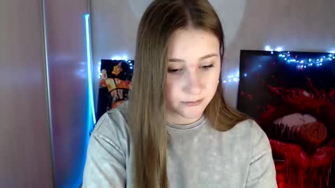 kamilla_love_ online show from 04-23-26, 11:20