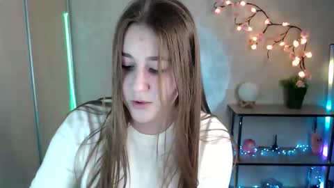 kamilla_love_ online show from 05-06-26, 12:43