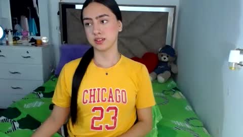 Snapshot of kammi_candy chatting on 06-13-26, 03:48 -- kammi -- online show from 06-13-26, 03:48