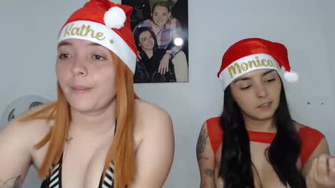 Snapshot of kammy_cami chatting on 12-22-24, 03:44 kammy   y   camila online show from 12-22-24, 03:44
