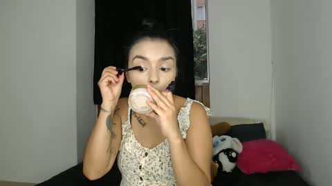 kammy   y   camila online show from 12-17-25, 10:05