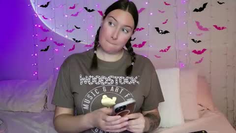 Snapshot of kamrynmarie69 chatting on 11-23-25, 10:09 kamrynmarie69 online show from 11-23-25, 10:09