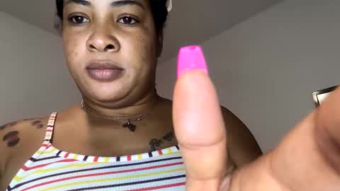 Snapshot of kanelarosse chatting on 10-19-25, 08:15 kanelarosse online show from 10-19-25, 08:15