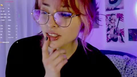 Snapshot of kanne_goth chatting on 11-26-25, 12:44 online show from 11-26-25, 12:44