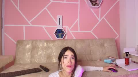 Snapshot of kaoriille chatting on 02-13-25, 10:44 kaoriille online show from 02-13-25, 10:44