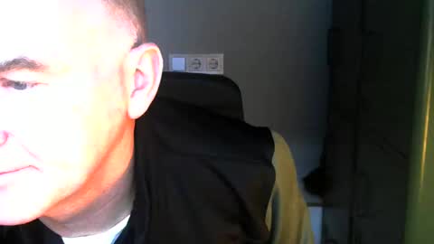 Robbie online show from 12-18-24, 03:00