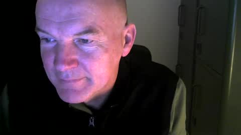 Robbie online show from 12-25-24, 06:31