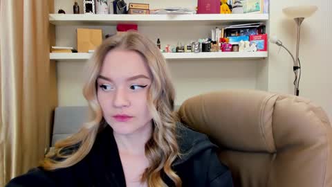 Kara. Off from 15th till 24th of December online show from 01-22-25, 12:27