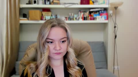 Kara. Off from 15th till 24th of December online show from 11-15-25, 11:10