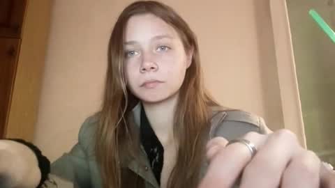 Snapshot of karaescorcia chatting on 12-04-25, 07:00 Ria online show from 12-04-25, 07:00