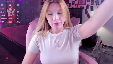 Snapshot of karambamoon chatting on 11-13-25, 09:03 Lera online show from 11-13-25, 09:03