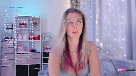 Julia online show from 02-18-25, 11:52