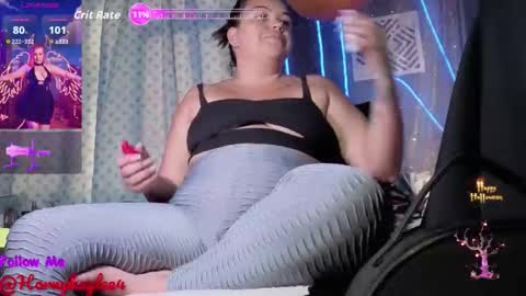 Kareen online show from 10-26-25, 06:03