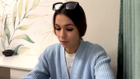 Snapshot of kareentrueax chatting on 10-15-25, 06:19 kareentrueax online show from 10-15-25, 06:19