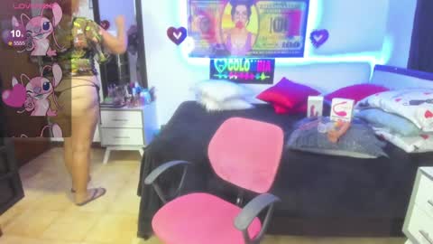 Snapshot of karen_milf_2 chatting on 01-31-25, 01:11 Karen online show from 01-31-25, 01:11