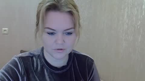 karennelsonx online show from 02-24-25, 09:32