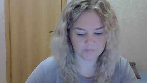 karennelsonx online show from 10-17-25, 03:36