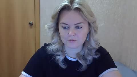 karennelsonx online show from 01-17-26, 01:49