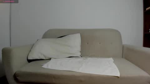 Snapshot of karimthompson chatting on 10-24-25, 01:51 Karim online show from 10-24-25, 01:51