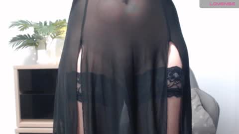 Snapshot of karin_lover chatting on 01-23-25, 06:28 You can call me K online show from 01-23-25, 06:28