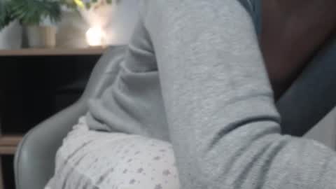 Snapshot of karin_lover chatting on 10-17-25, 06:16 You can call me K online show from 10-17-25, 06:16