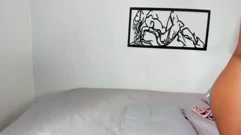 karina_lopez7 online show from 10-05-25, 02:48