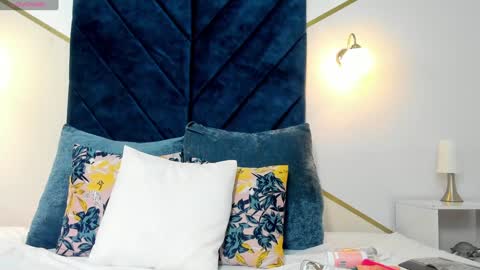 Snapshot of karina_mason chatting on 12-10-24, 04:13 Karina online show from 12-10-24, 04:13