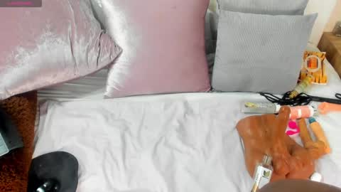 Snapshot of karina_mason chatting on 01-06-25, 03:19 Karina online show from 01-06-25, 03:19