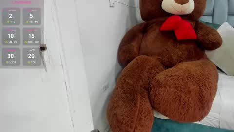 Snapshot of karina_mason chatting on 11-05-25, 12:05 Karina online show from 11-05-25, 12:05