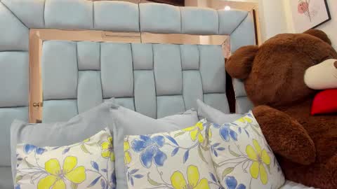 Snapshot of karina_mason chatting on 11-20-25, 12:49 Karina online show from 11-20-25, 12:49