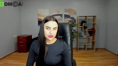 Snapshot of karina_nolan chatting on 11-17-25, 07:36 Karina Nolan online show from 11-17-25, 07:36