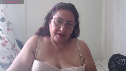 Karina online show from 01-15-26, 04:11