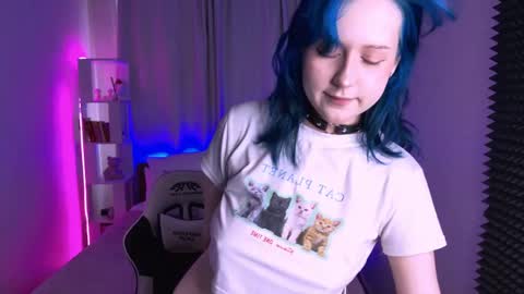Snapshot of karinahili chatting on 04-28-26, 10:42 Karina online show from 04-28-26, 10:42