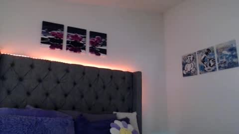 Snapshot of karinakummings chatting on 11-22-25, 08:52 karinakummings online show from 11-22-25, 08:52