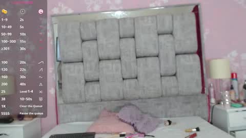 Snapshot of karinasimonz chatting on 12-14-24, 08:18 KarinaSimonz online show from 12-14-24, 08:18