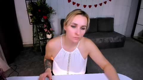 Karina  online show from 02-21-25, 09:32